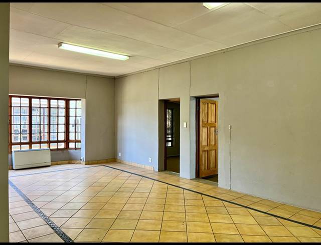 M² OFFICE RENTED IN DALVIEW